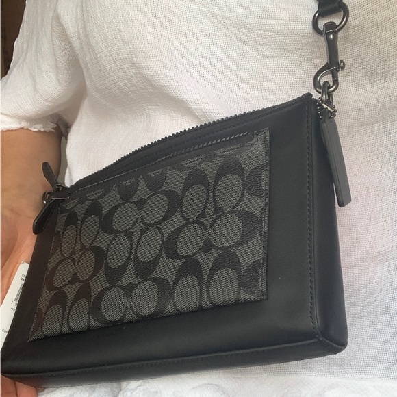 Authentic COACH Signature coated leather/Calf leather top zip Crossbody (unisex) - Picture 11 of 13